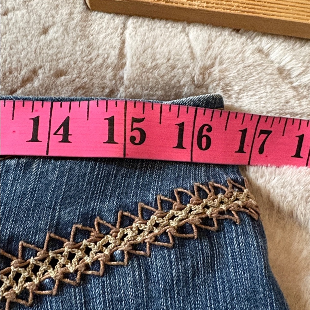 #51 Very Cool Vintage Embroidered Jeans - Picture 6 of 7